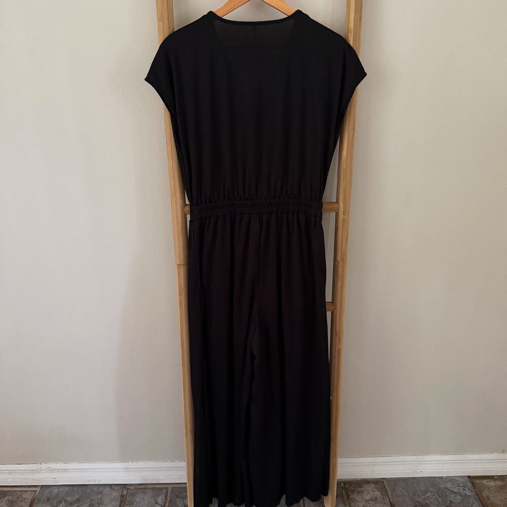 Halara Easy Peezy Black Wide Leg Waffle Jumpsuit Size Small EUC V Neck Pockets - Picture 8 of 10